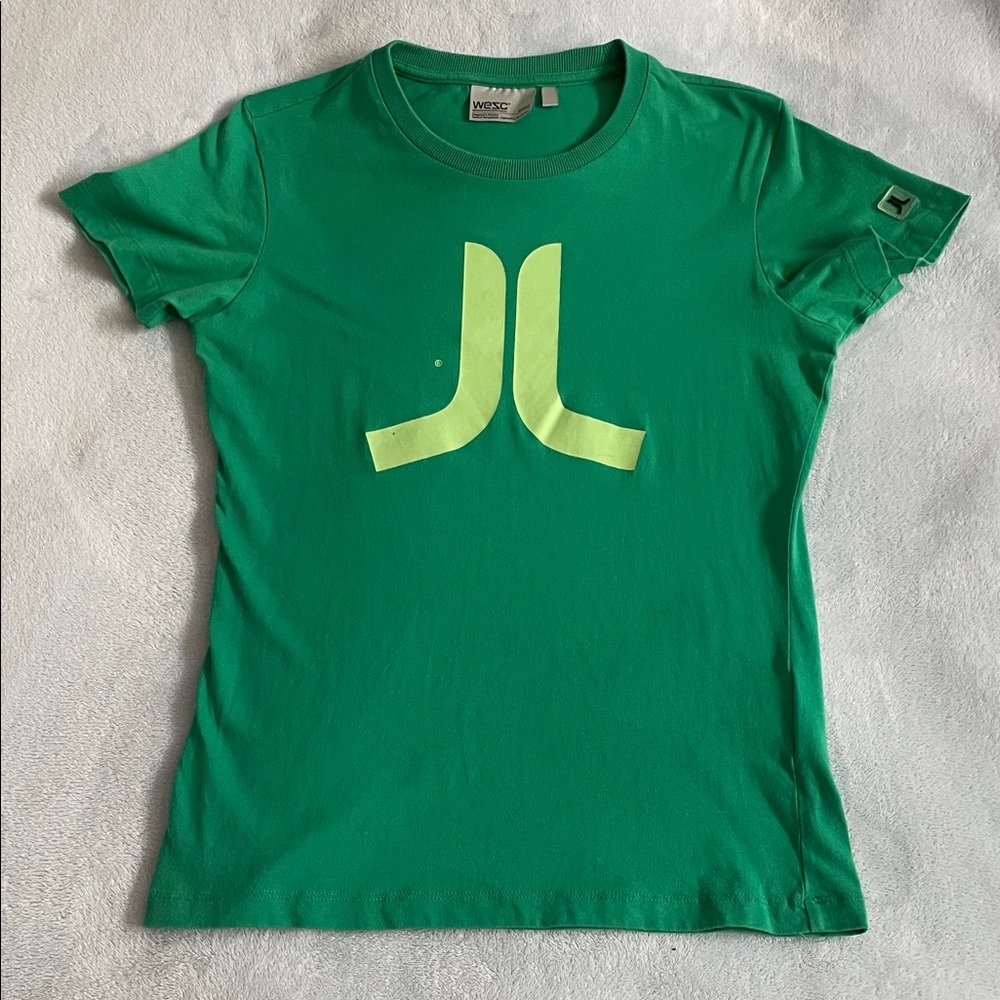 🛹✨Y2K WESC Tee Size Small Y2K ✨🛹